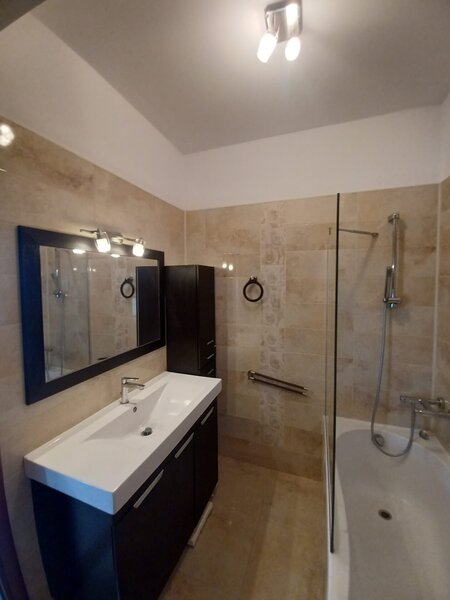 Splaiul Unirii, metrou Mihai Bravu, 2 camere mobilat